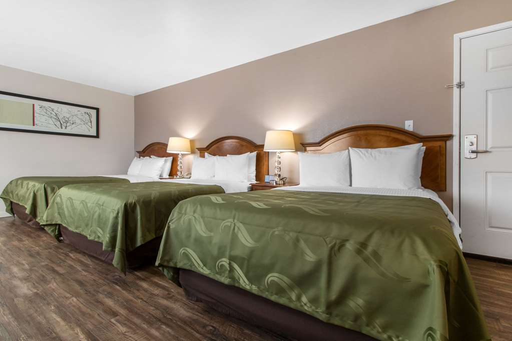 Ramada Bayside Inn & Suites 유레카 객실 사진